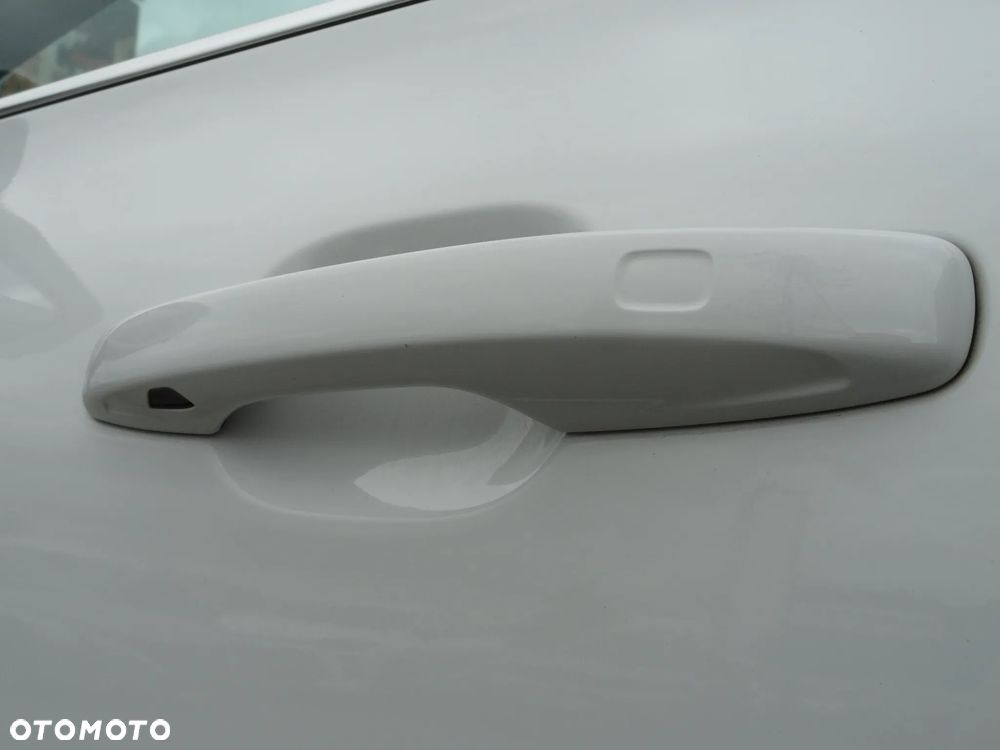 Volvo XC 60 B4 D AWD Geartronic Momentum Pro - 21