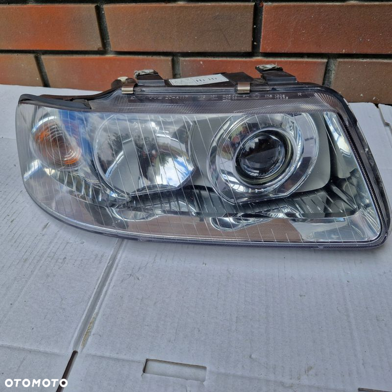 AUDI A3 8L LIFT REFLEKTOR LAMPA PRZEDNIA KOMPLET - 2