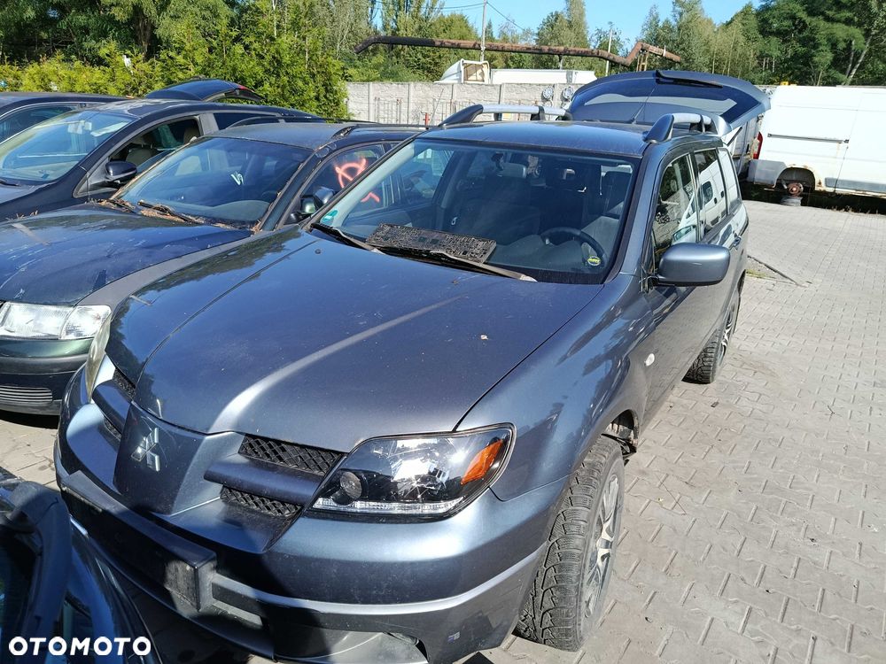 Mitsubishi Outlander 2.4b MIVEC 2003R NA CZĘŚCI