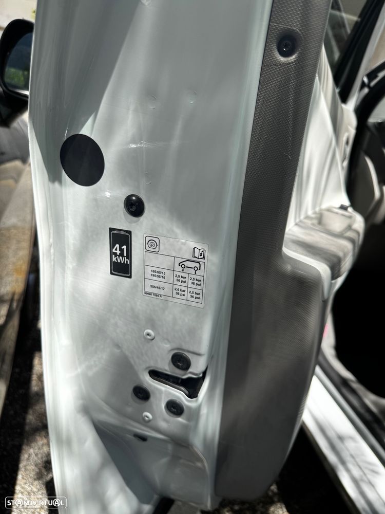 Renault Zoe (s/ Bateria) 41 kwh Life - 11