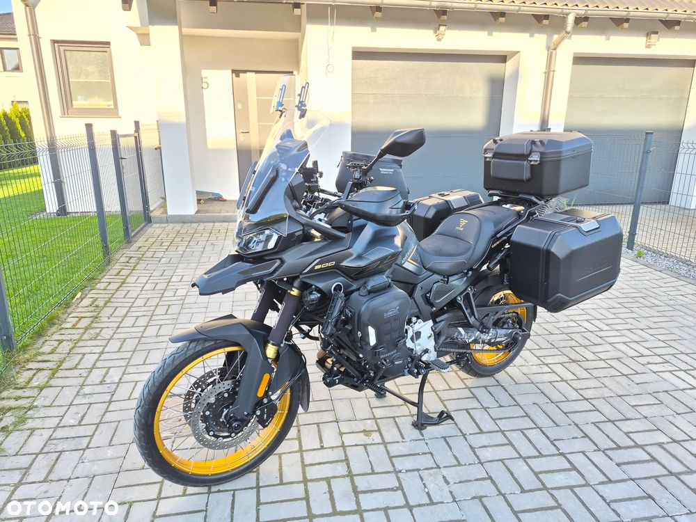 VOGE 900DSX - 37