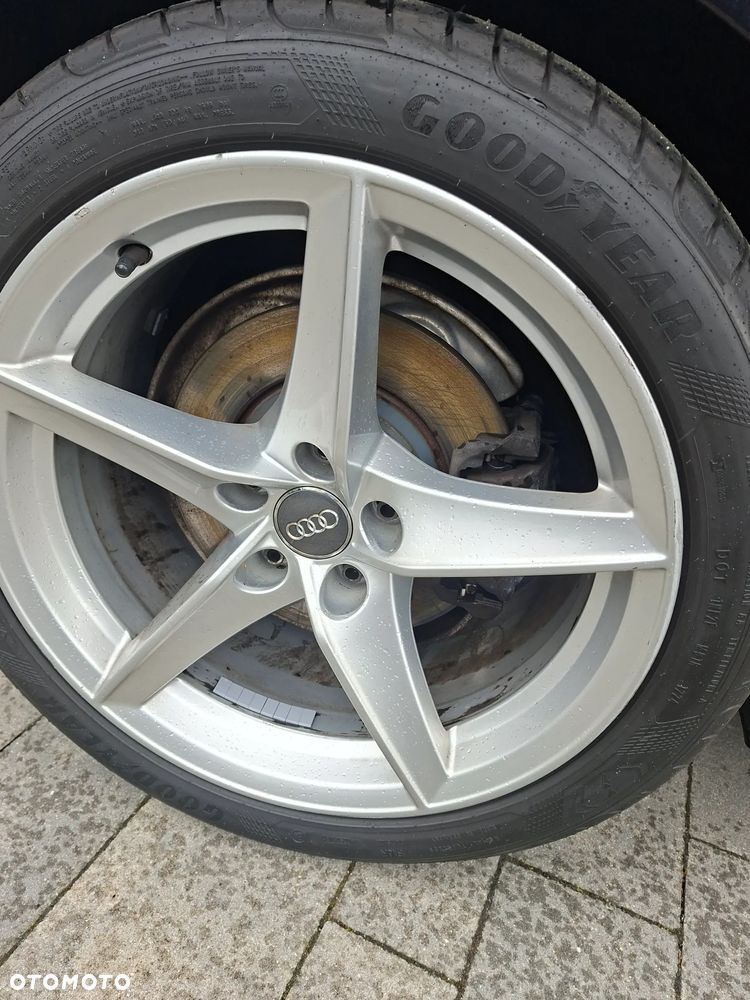 Audi A4 Avant 2.0 TDI Quattro Design S tronic - 8