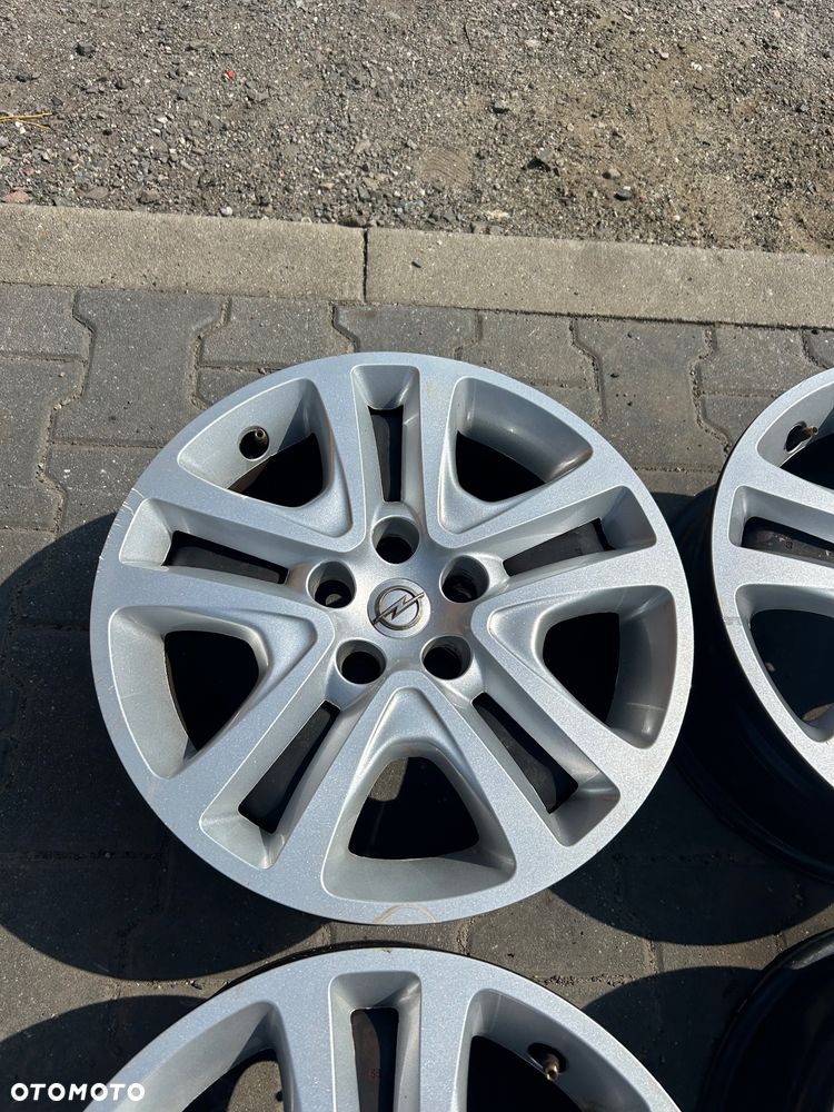 Opel Astra K Felgi stalowe strukturalne kołpaki 16 cali 5x105 - 10