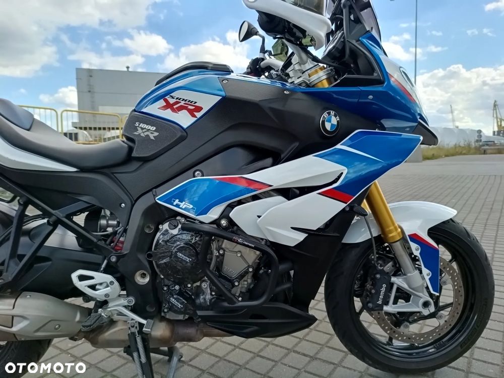 BMW XR - 11