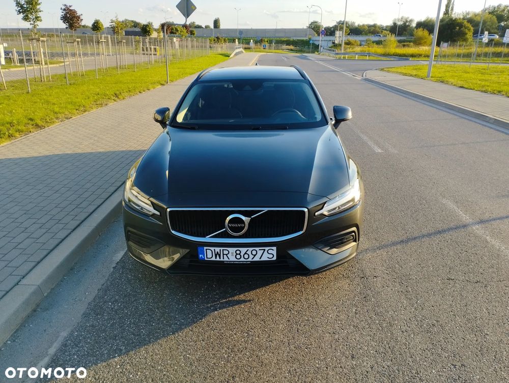 Volvo V60 B3 B Momentum - 6