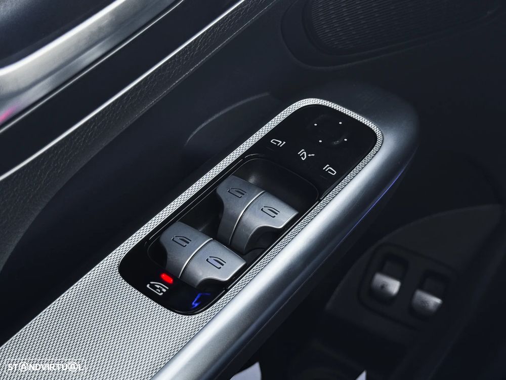 Mercedes-Benz GLC 300 e 4Matic - 26