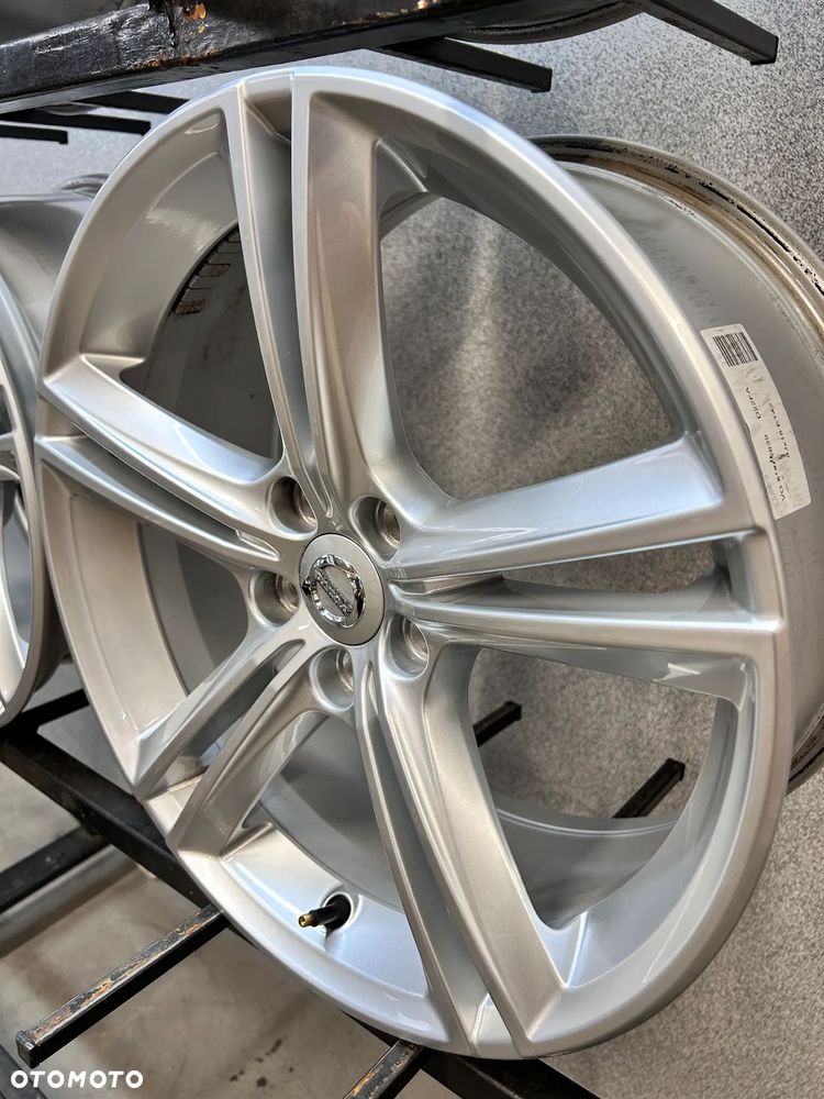 4 FELGI ALU. VOLVO V90, S90, V60, S40, S60  18'' 8J ET42 NR. FABR. 31362839 - 13