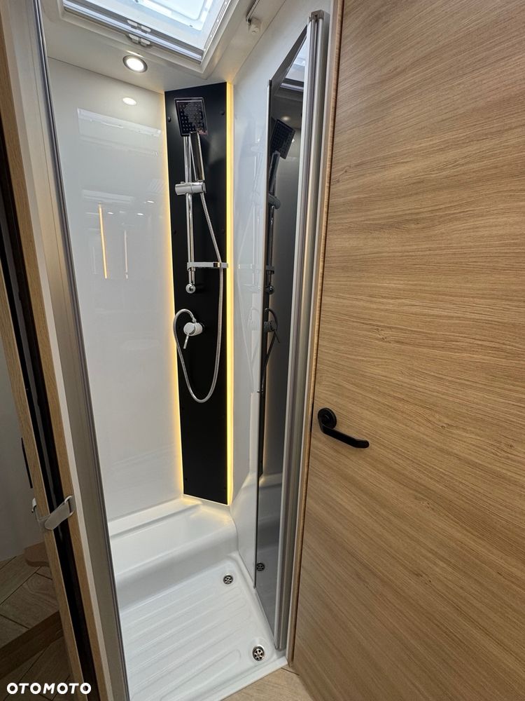 Ford Chausson 798 Titanium Ultimate - 38