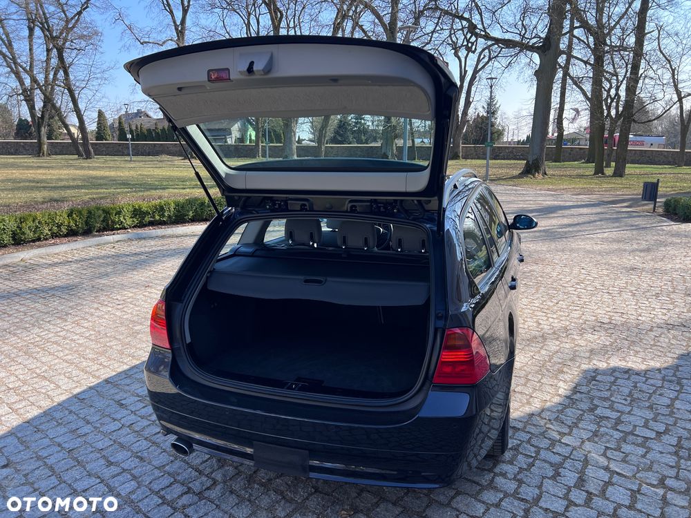 BMW Seria 3 318i Edition Exclusive - 11