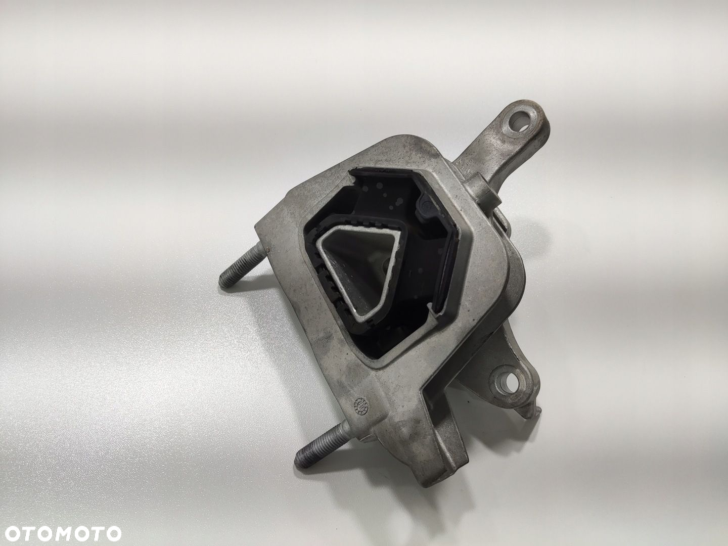 ŁAPA PODUSZKA SILNIKA OPEL CORSA E-CORSA ELEKTRYK 9826551380 2019-2024 - 3