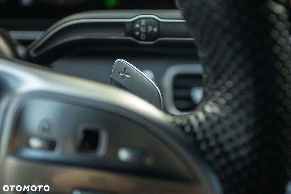 Mercedes-Benz GLE 300 d 4-Matic - 28