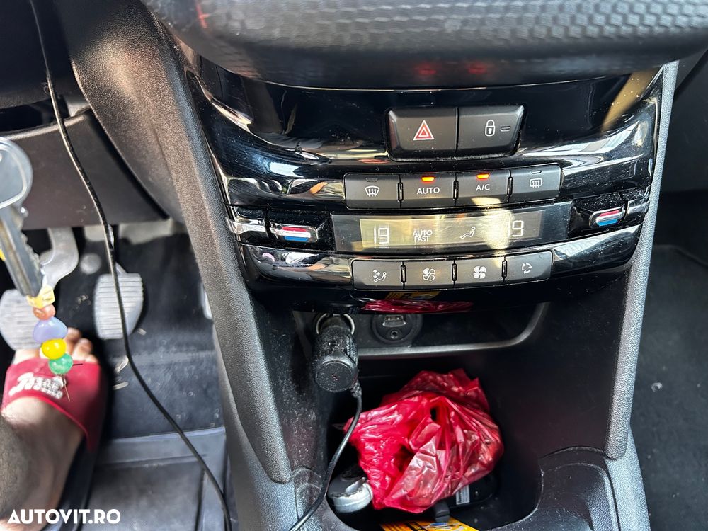 Peugeot 208 Blue-HDi 100 Stop&Start Active - 15