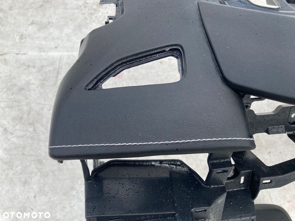 TOYOTA COROLLA E21 DESKA SKÓRA SZYTA KONSOLA KOKPIT PULPIT PÓŁKA PARAPET AIRBAG PODUSZKI POWIETRZNE KURTYNA KURTYNY FOTELA FOTELOWE PASY PAS - 9