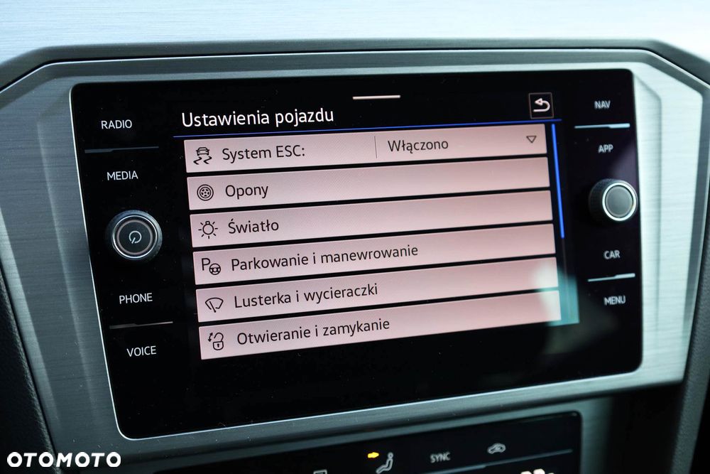 Volkswagen Passat 2.0 TDI EVO Essence - 21