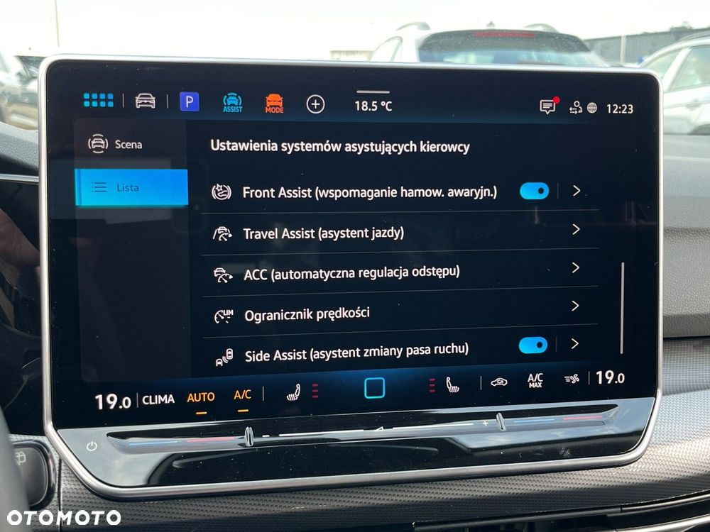 Volkswagen Golf 1.5 eTSI mHEV Style DSG - 16