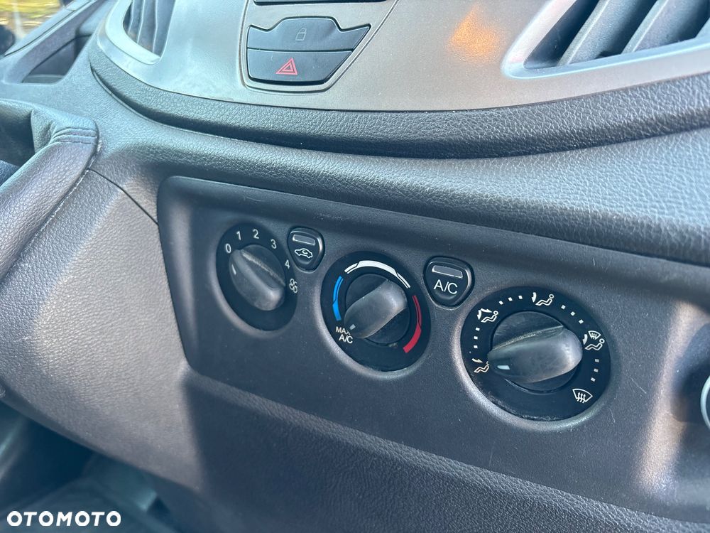 Ford Transit - 35