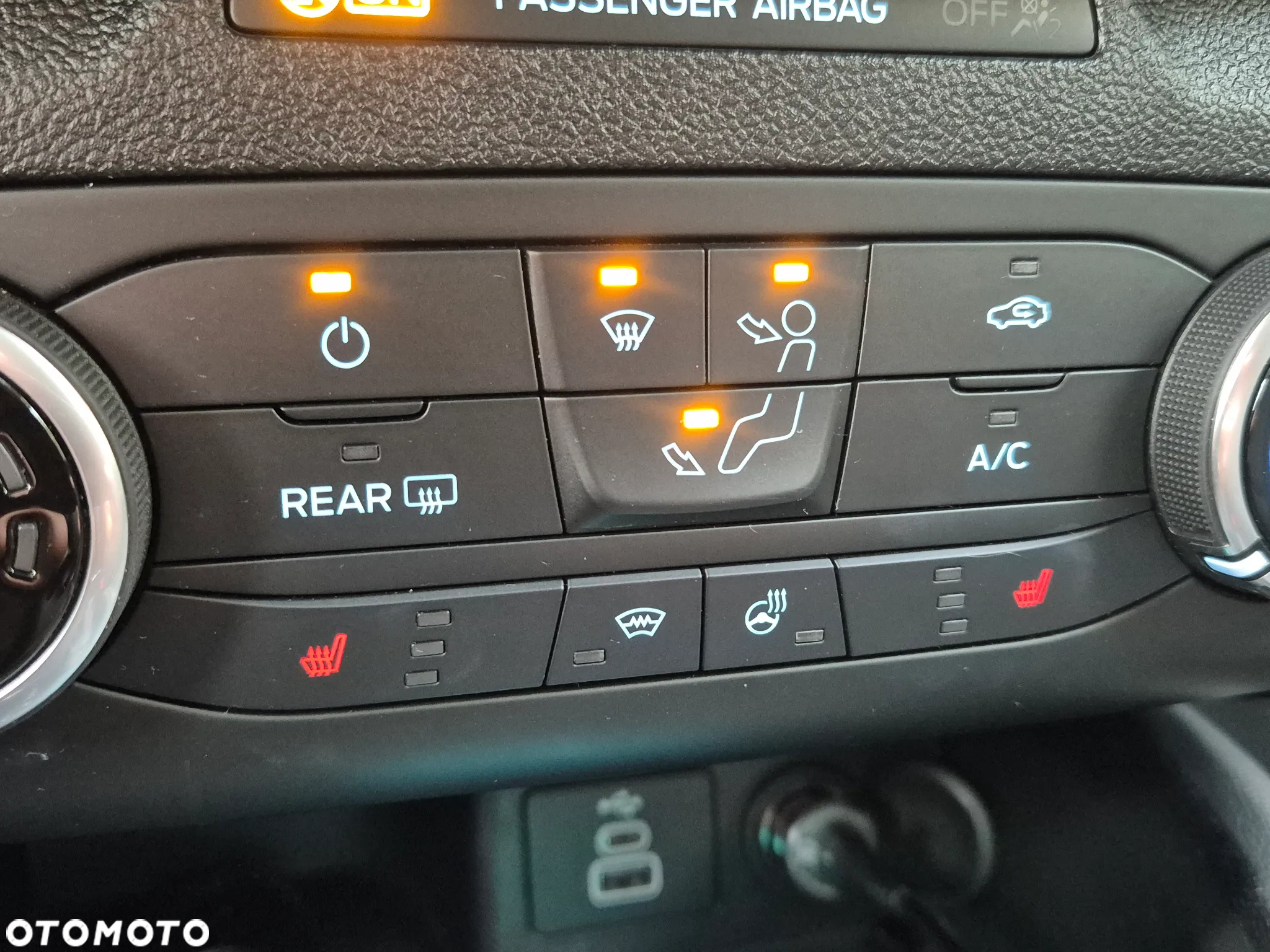 Ford Focus 1.0 EcoBoost mHEV Titanium - 27