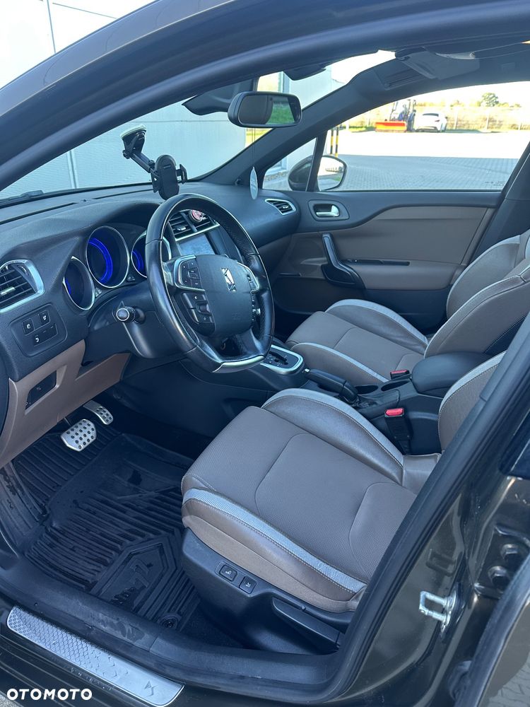 Citroën DS4 1.6 THP SoChic - 16