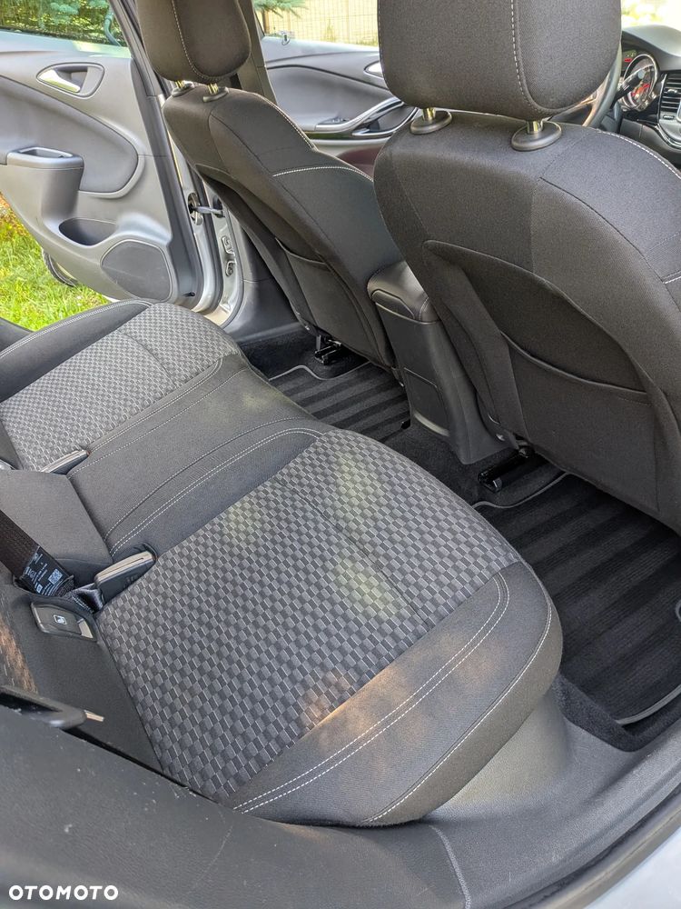 Opel Astra 1.4 T Dynamic S&S - 12