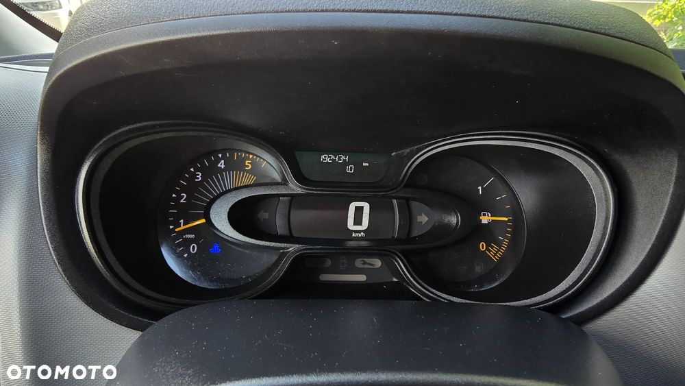 Renault Trafic 1.6 dCi 115 Grand Combi L2H1 Expression - 17