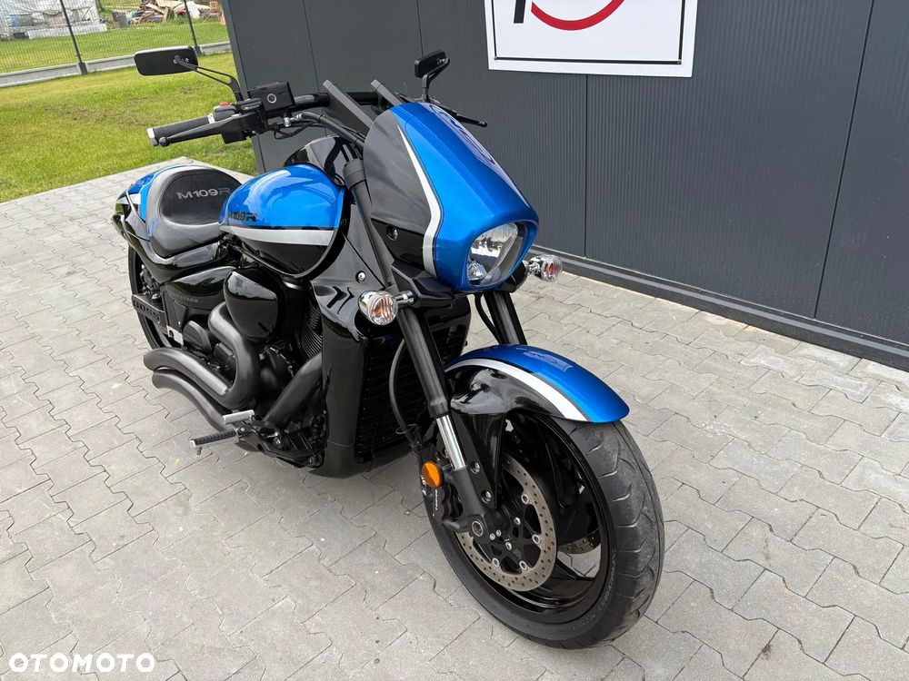 Suzuki Boulevard - 4