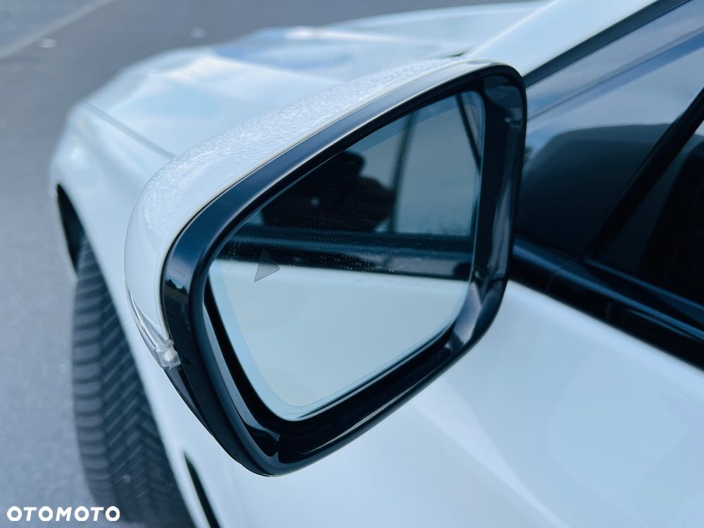 BMW Seria 7 740Li - 4