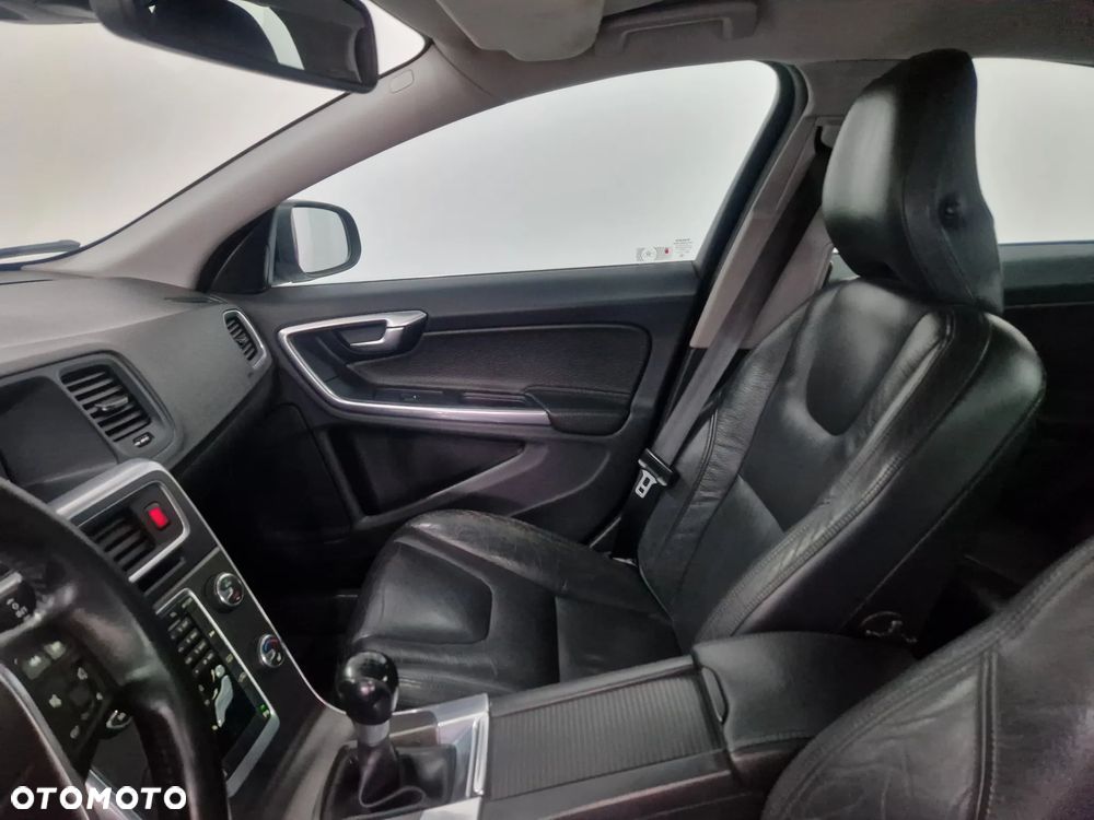 Volvo S60 D5 Summum - 21