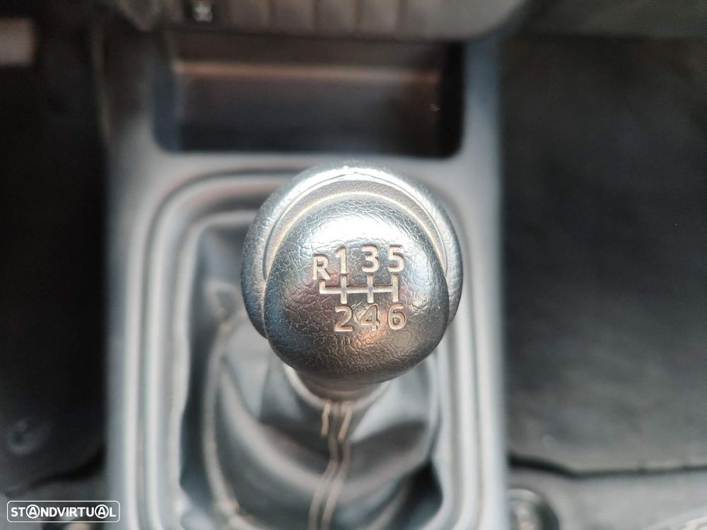 Toyota Hilux - 4
