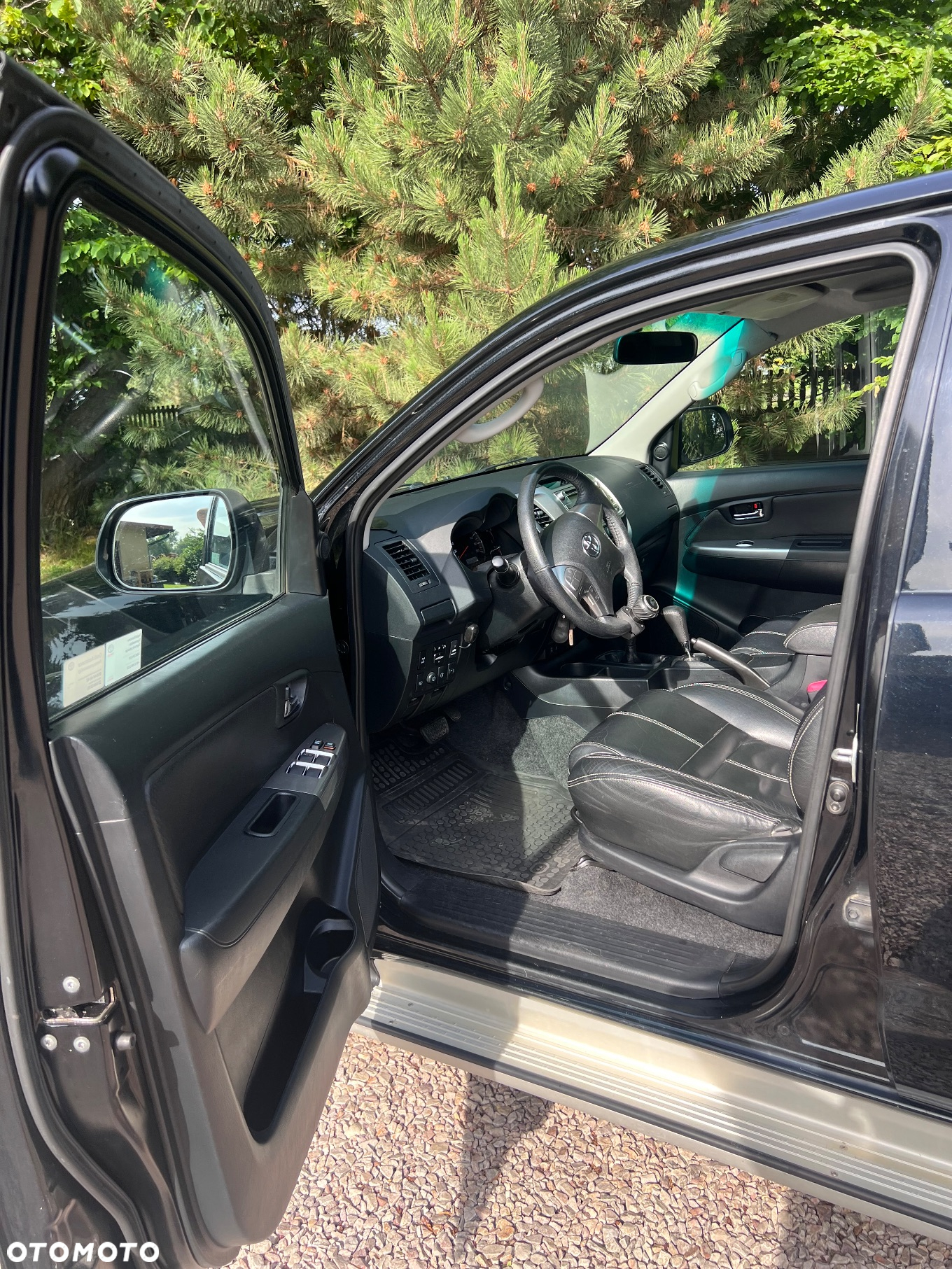 Toyota Hilux 3.0 D-4D PowerBoost SR5 - 12