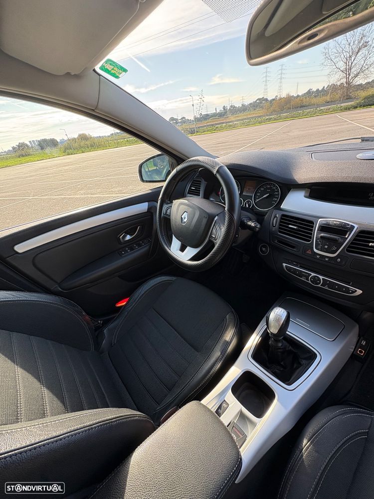 Renault Laguna 2.0 dCi FAP Dynamique - 12