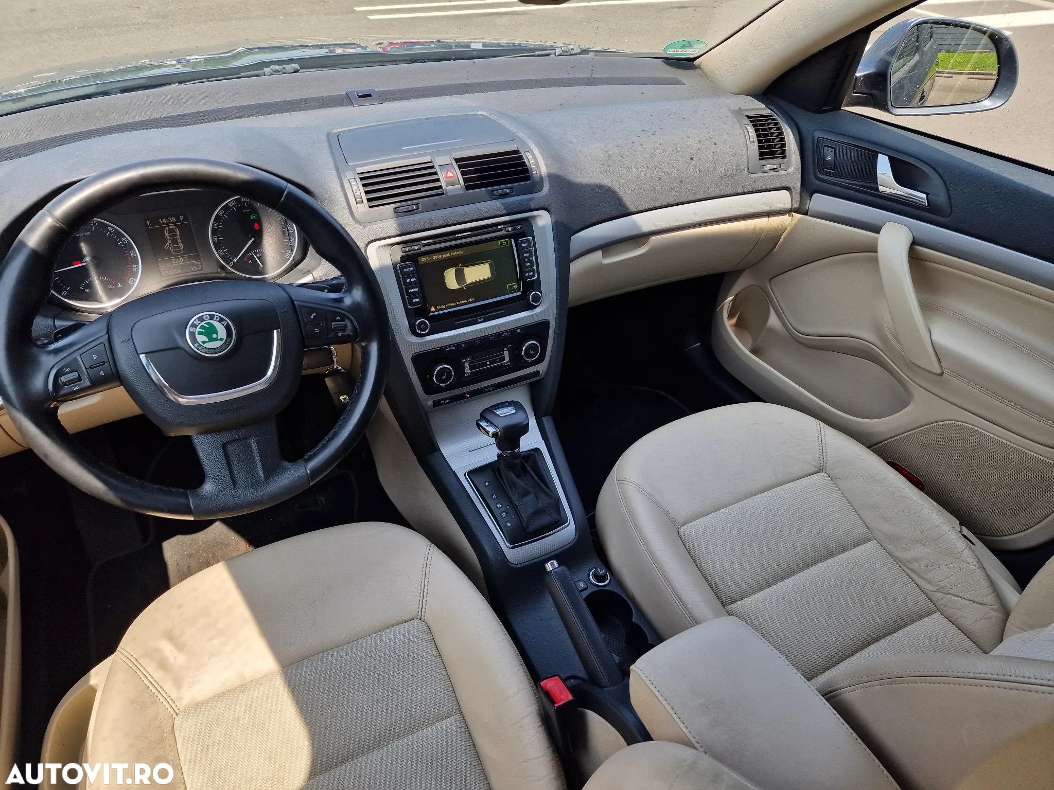 Skoda Octavia 1.6 TDI DPF DSG Elegance - 6