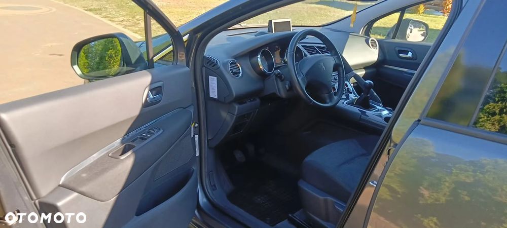 Peugeot 3008 - 11