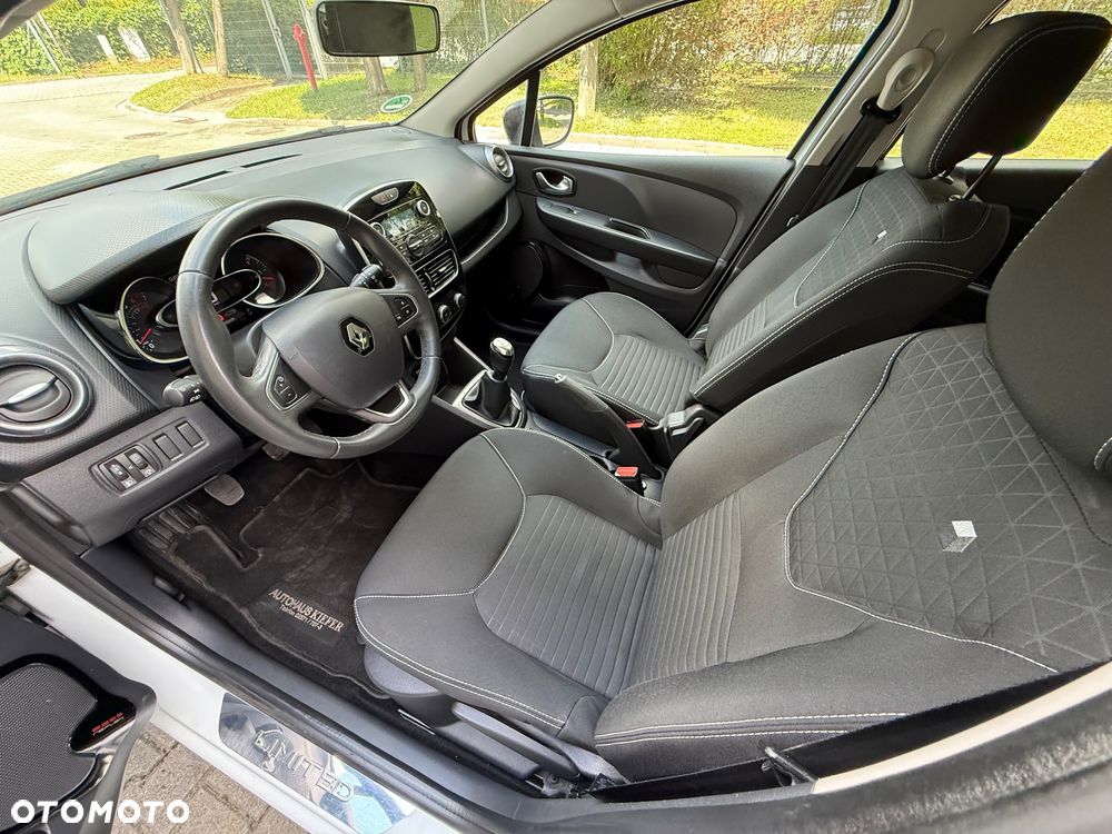 Renault Clio 1.2 16V 75 LIMITED - 10