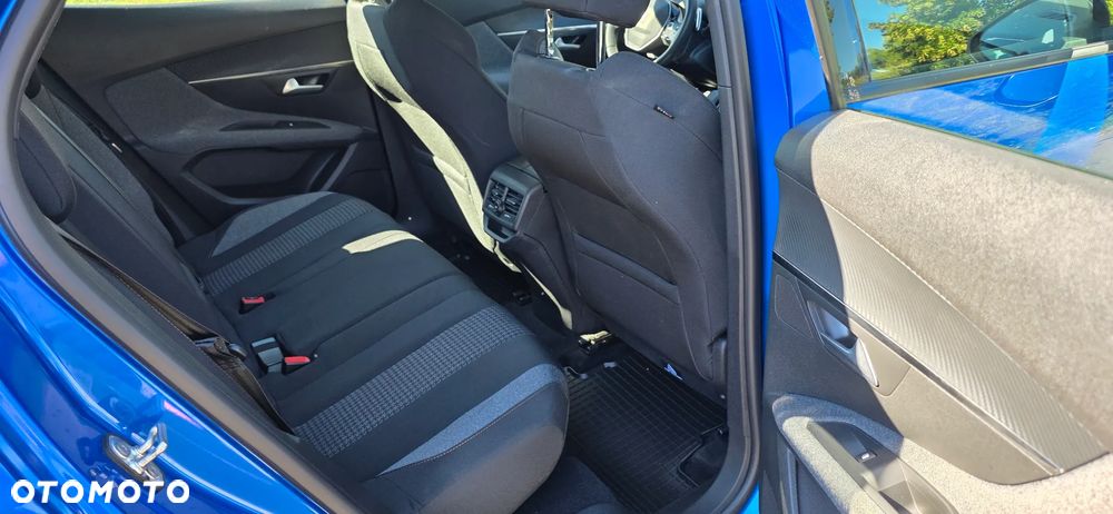 Peugeot 3008 1.2 PureTech Active Pack S&S EAT8 - 8