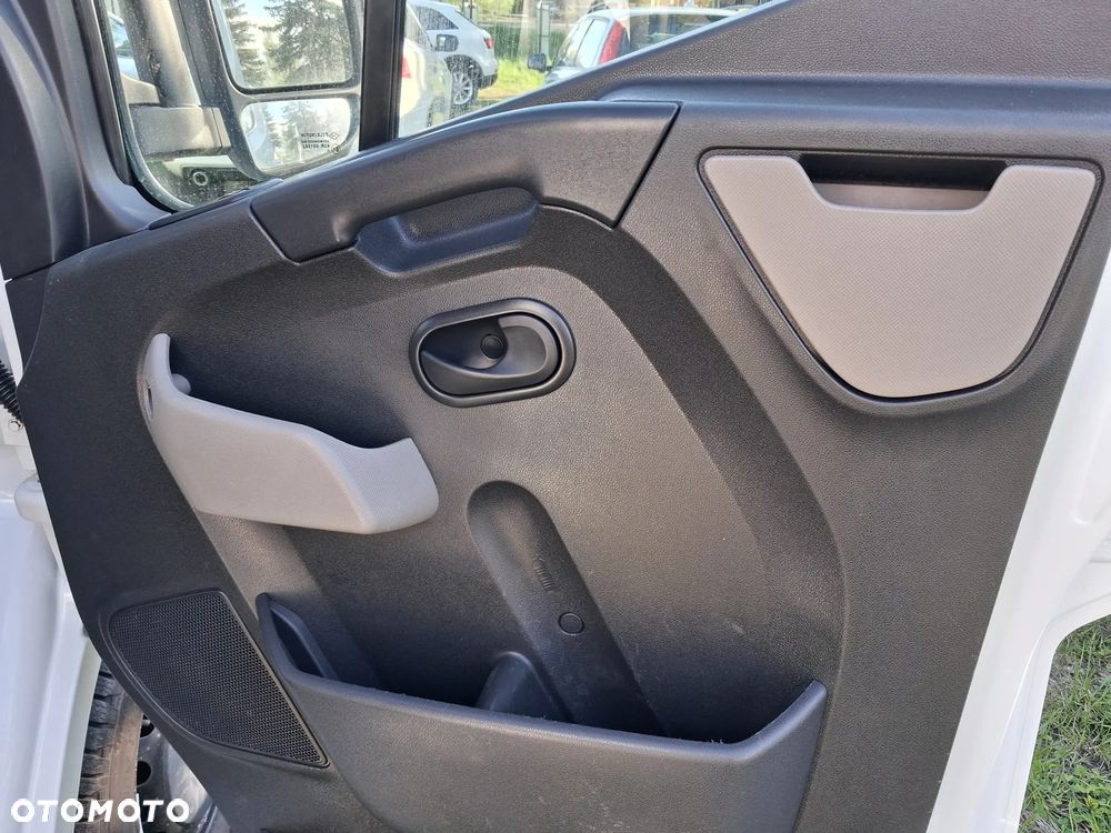 Renault Master - 15