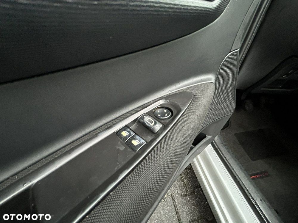 Citroën C4 1.4 16V Style - 14