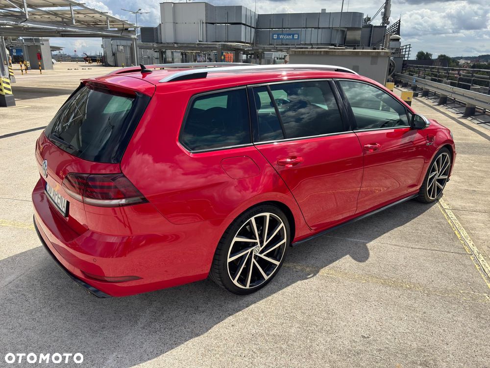 Volkswagen Golf - 11