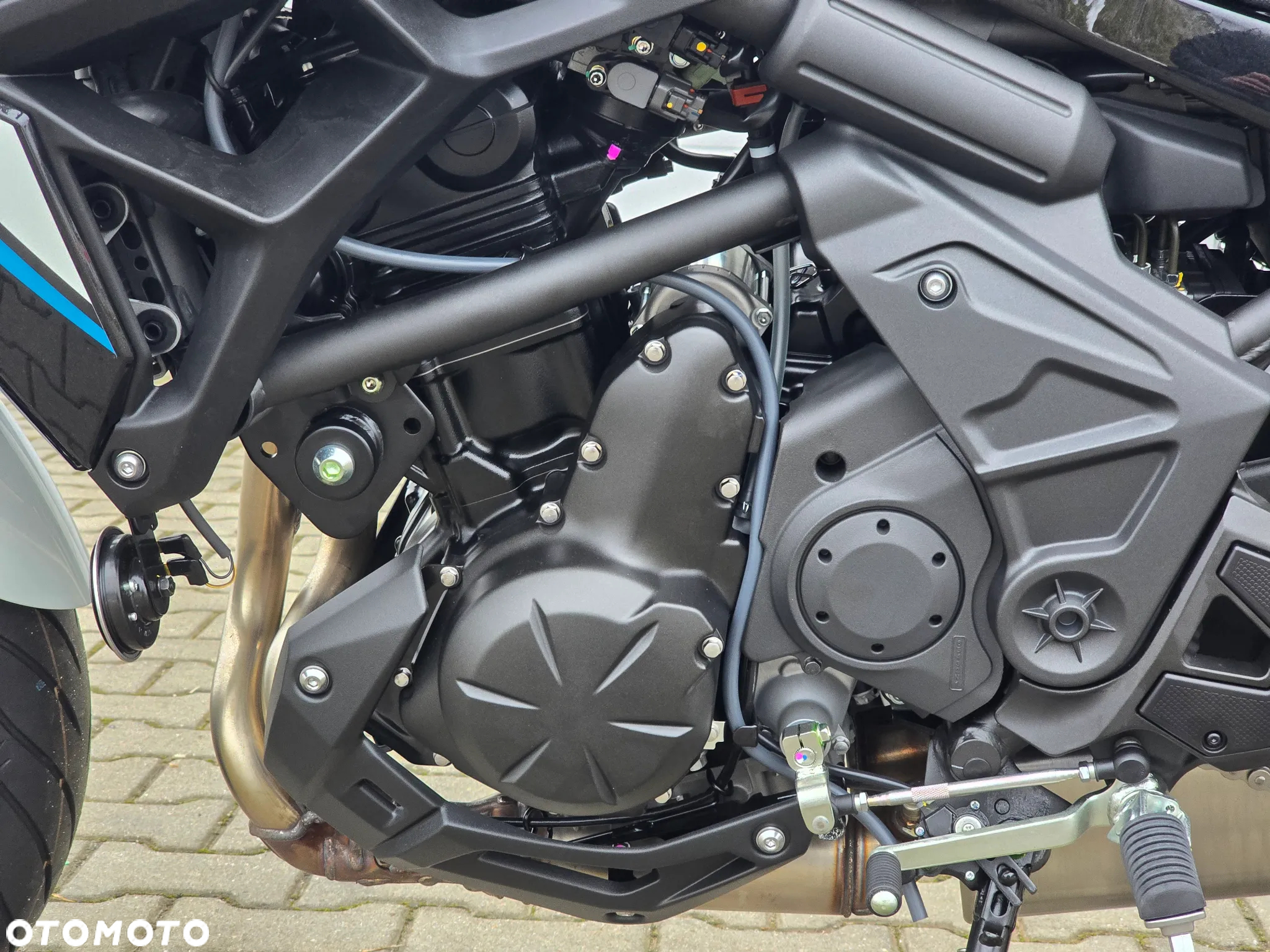 Kawasaki Versys 650 - 9
