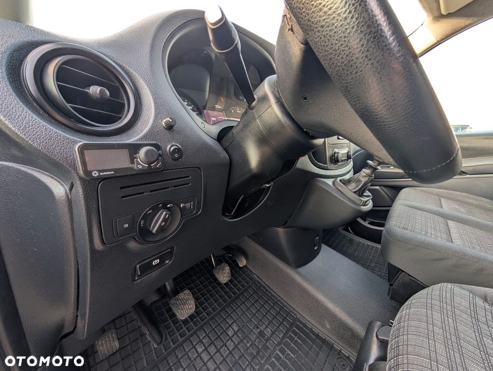 Mercedes-Benz Vito - 20