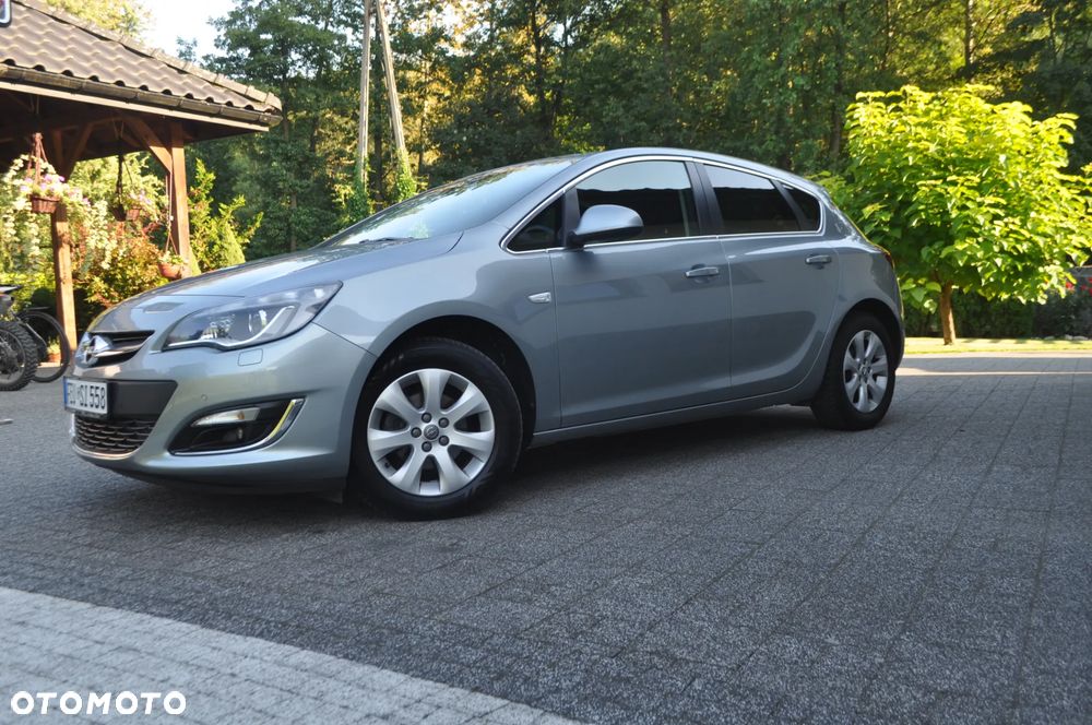 Opel Astra 1.4 Turbo Exklusiv - 8