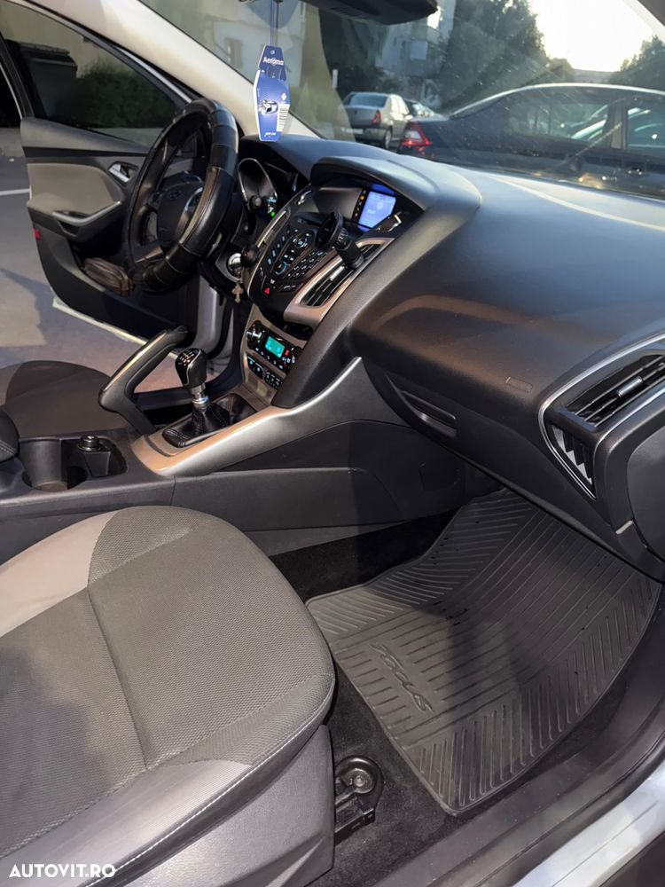 Ford Focus 1.6 TDCI DPF Titanium - 7