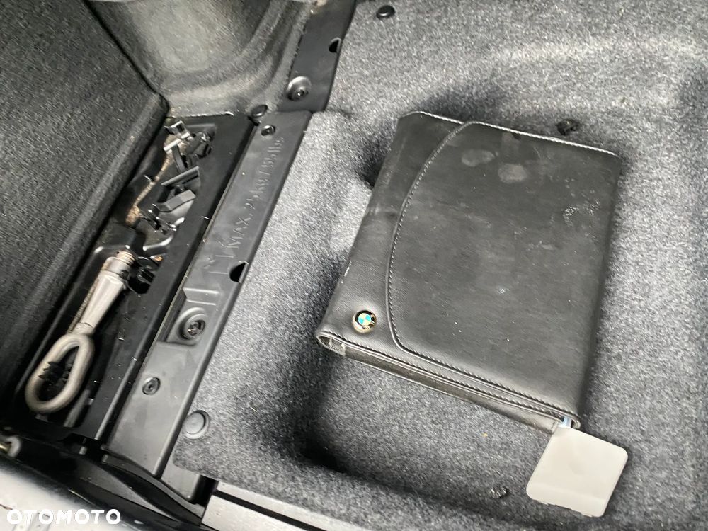 BMW Seria 3 316d - 17