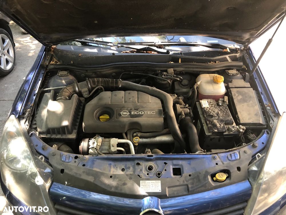 Dezmembrez Opel Astra H albastru 1,7 diesel 2006 - 8