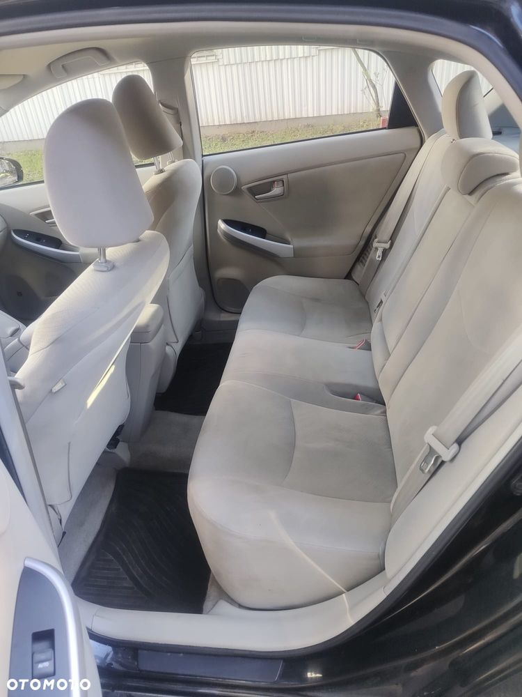 Toyota Prius 1.8 HSD Prestige - 10