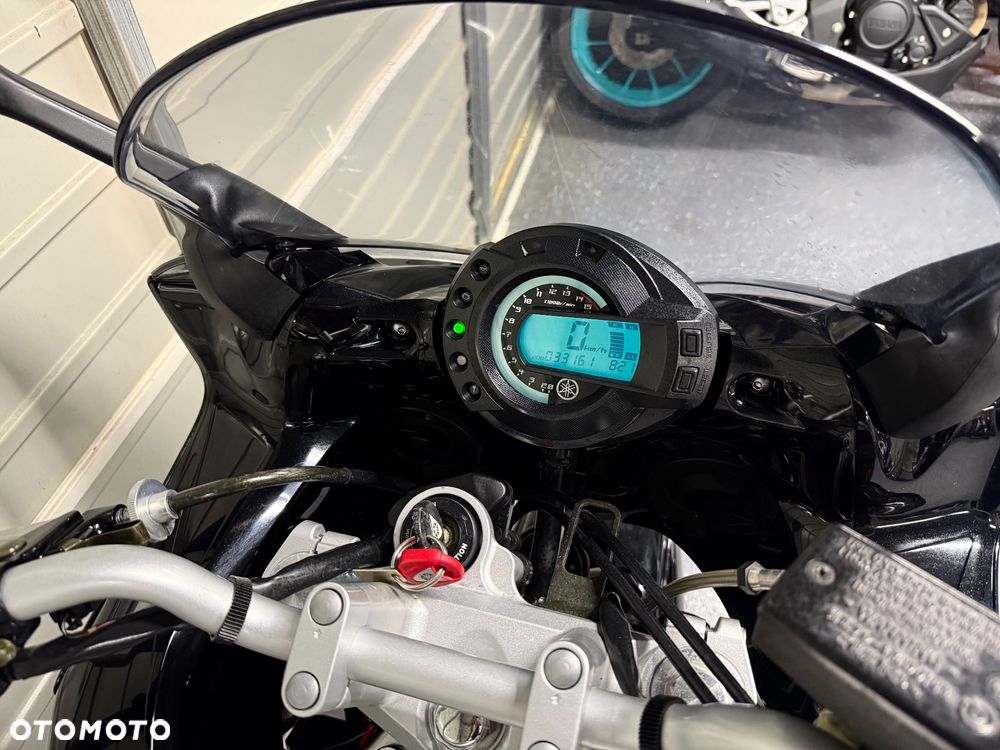 Yamaha FZ6 - 10