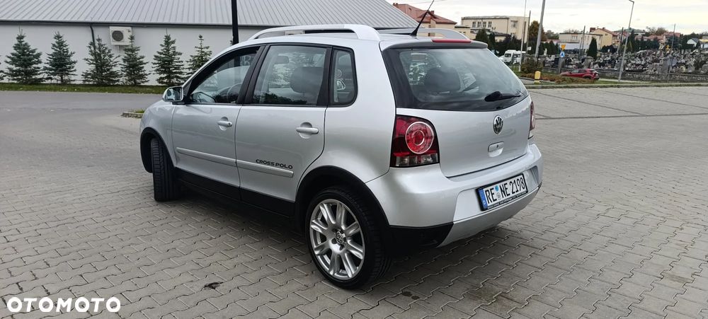 Volkswagen Polo Cross 1.6 - 8