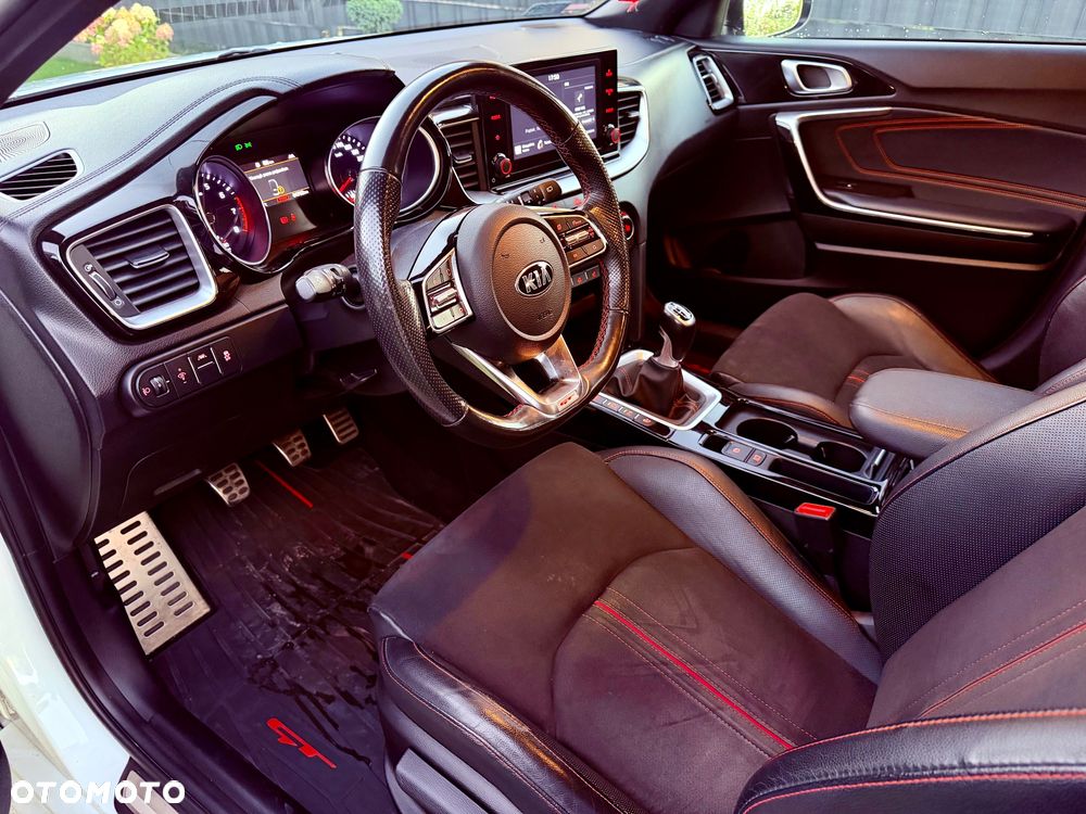Kia ProCeed 1.6 T-GDI GT - 8