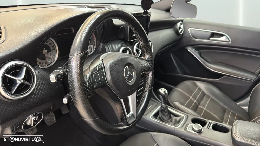 Mercedes-Benz A 200 CDI BE AMG Line - 18