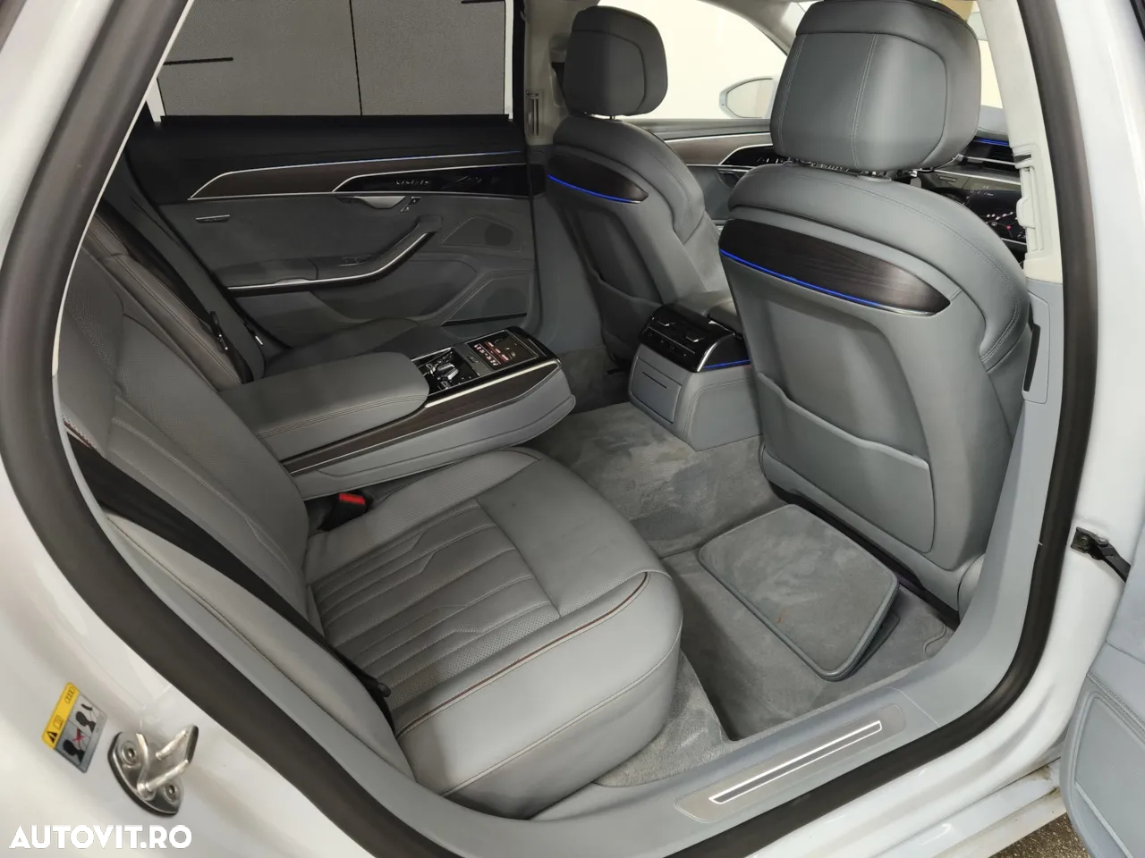Audi A8 A8L 3.0 55 TFSI quattro Tiptronic - 11