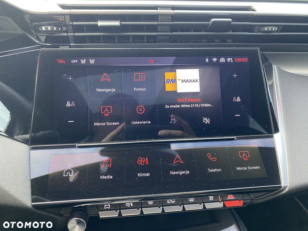 Peugeot 408 1.2 PureTech GT S&S EAT8 - 17